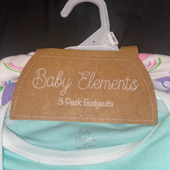 Onesie set, 3 pieces, girls onesie new with tag, original packaging. - Picture 7 of 9